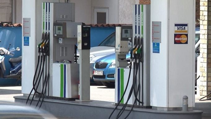 Koncesion per kontrollin e matesve: Karburantet, paralajmerojne rritje te cmimit te naftes